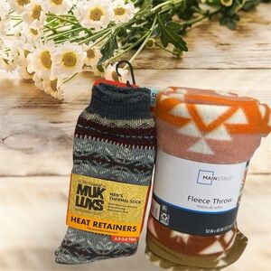 Muk Luks Men's Thermal Socks and Fleece Throw